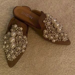 Slip on leather shoes